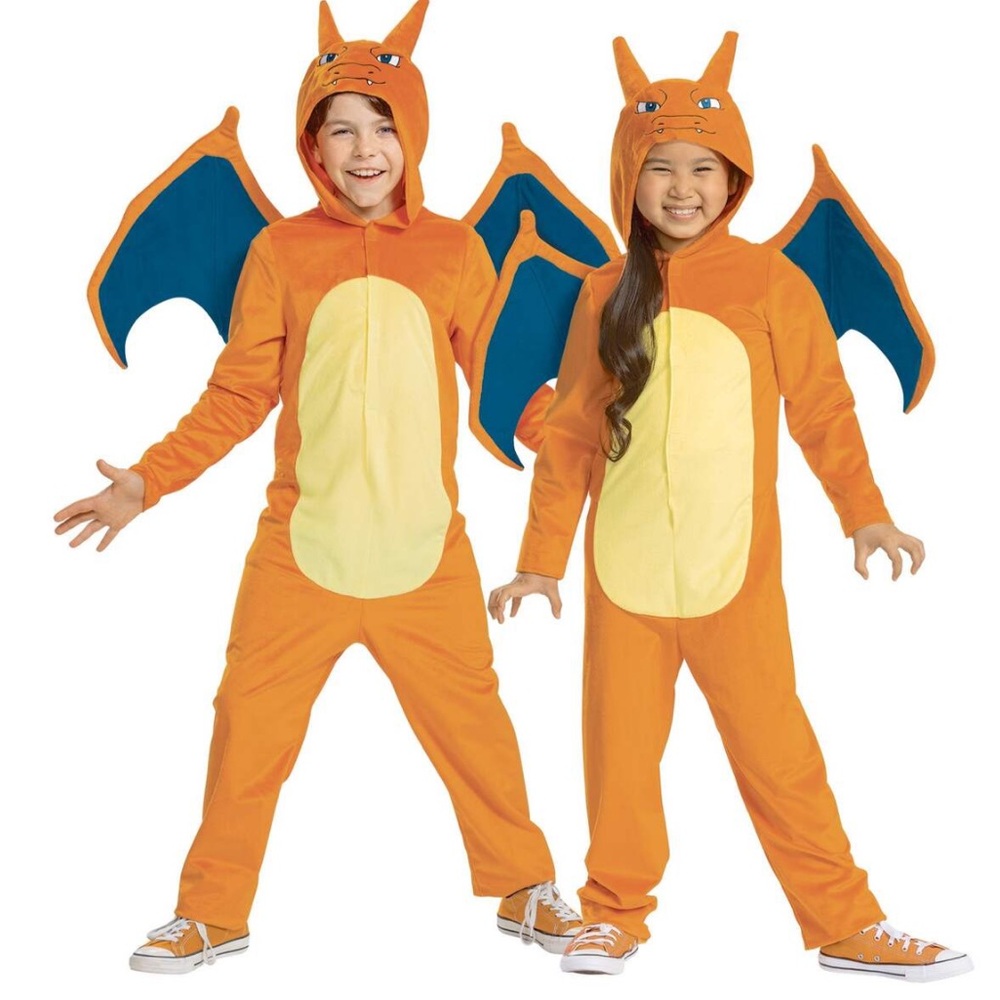 Halloween Costume 🎃. Pokémon Charizard. Size Medium (7-8). Mint condition.